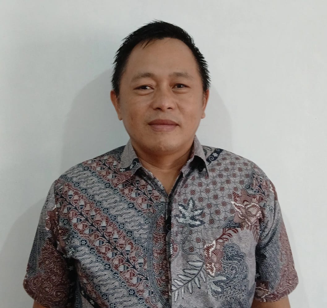 ROLLY ROMPAS